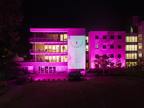 Klinikum leuchtet in Pink Klinikum leuchtet in Pink